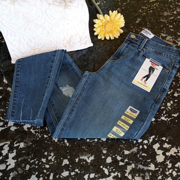 Levi's Denim - Levi's Denizen jeans **HP SPECIAL**